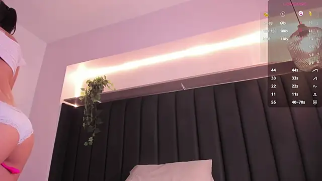 Snapshot of shysweets chatting on 01-17-25, 12:21 shysweets online show from 01-17-25, 12:21