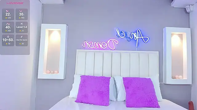 HannaPaola online show from 03-14-25, 10:38