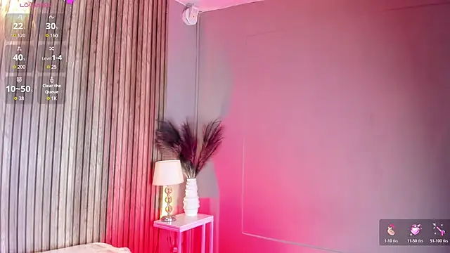 HannaPaola online show from 04-25-26, 10:40