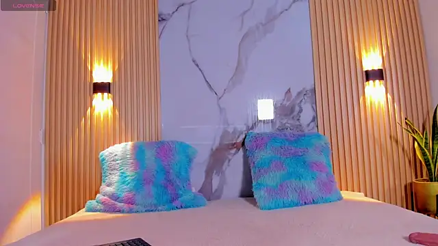 valentina lux online show from 09-17-25, 03:08