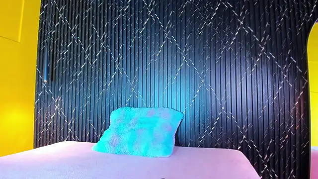 valentina lux online show from 10-03-25, 08:17