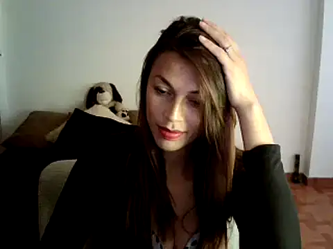 Snapshot of Hanna_Charming chatting on 12-18-24, 08:57 Hanna Charming online show from 12-18-24, 08:57