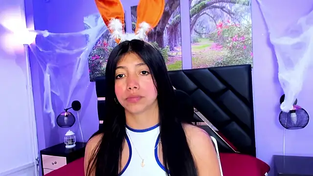 Snapshot of KimberlyVillaLobos chatting on 10-31-25, 11:44 KimberlyVillaLobos online show from 10-31-25, 11:44