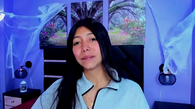 Snapshot of KimberlyVillaLobos chatting on 11-04-25, 11:31 KimberlyVillaLobos online show from 11-04-25, 11:31