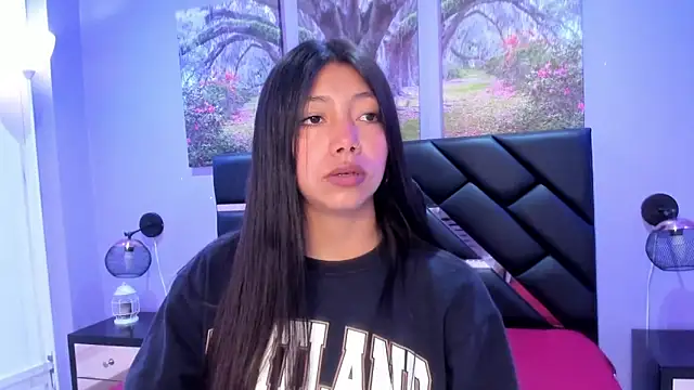 Snapshot of KimberlyVillaLobos chatting on 11-13-25, 11:53 KimberlyVillaLobos online show from 11-13-25, 11:53