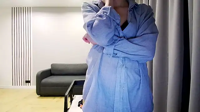 Daniella Lorente online show from 01-26-25, 03:17