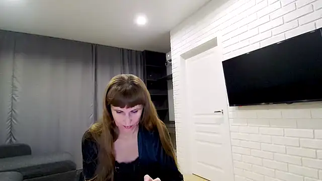 Daniella Lorente online show from 10-16-25, 09:05