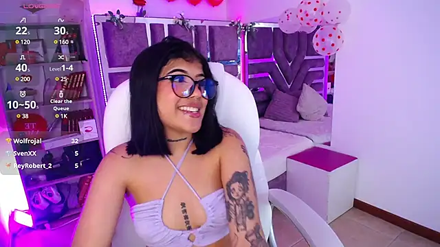 AliceWalker 11 online show from 02-19-25, 02:12