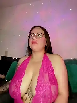 soofy   online show from 10-17-25, 03:53