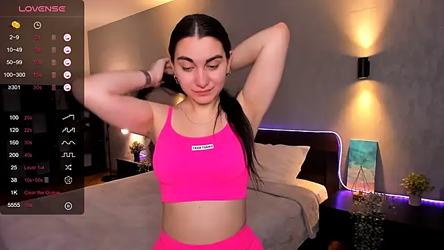 hannacheekss  online show from 01-24-25, 04:59