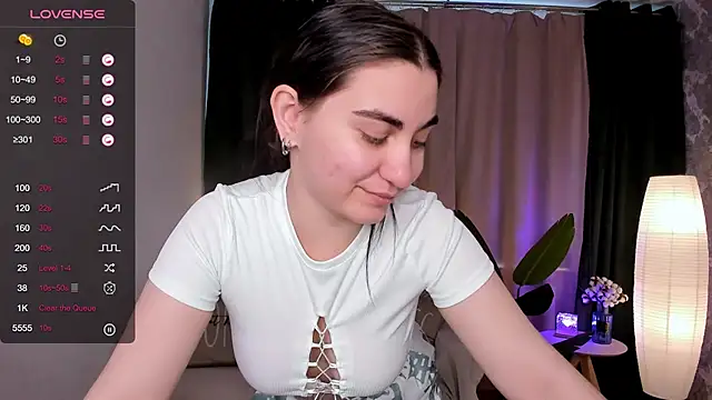 hannacheekss  online show from 02-19-25, 05:05