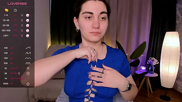 hannacheekss  online show from 02-19-25, 08:12