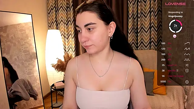 hannacheekss  online show from 02-24-25, 01:57