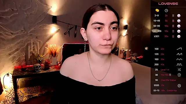 hannacheekss  online show from 10-27-25, 01:53