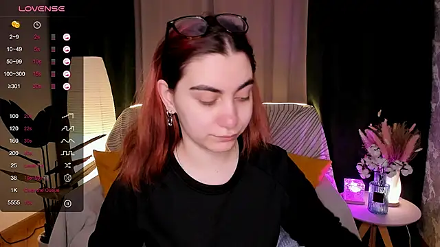 hannacheekss  online show from 03-13-26, 02:07