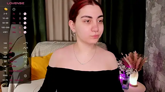 hannacheekss  online show from 04-22-26, 02:03