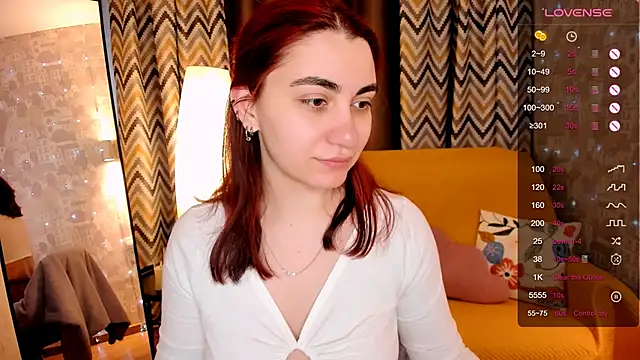 hannacheekss  online show from 04-23-26, 03:08