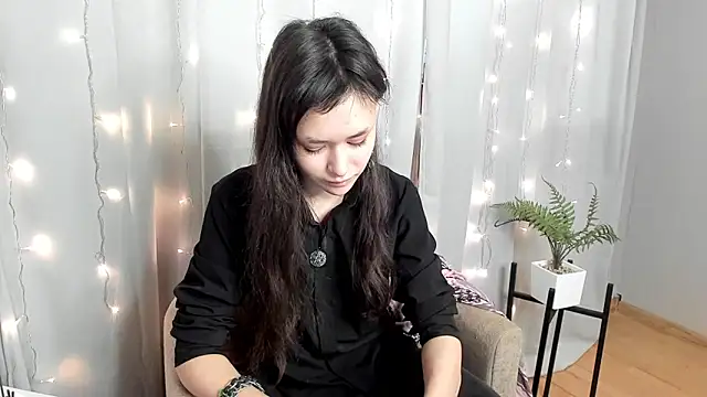 Emily Strikeee online show from 02-09-25, 09:16