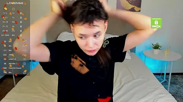 Snapshot of Emily_Strikeee chatting on 11-03-25, 09:54 Emily Strikeee online show from 11-03-25, 09:54