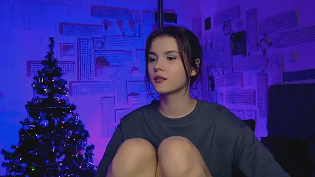 EvaThopson online show from 01-19-25, 03:21