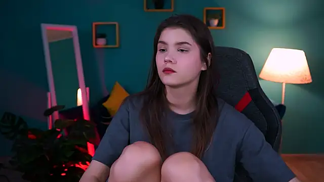 EvaThopson online show from 01-24-25, 03:13