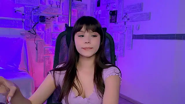 EvaThopson online show from 03-13-26, 10:22