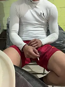 Snapshot of Hxnsovrgon chatting on 03-05-25, 12:22 Hxnsovrgon online show from 03-05-25, 12:22