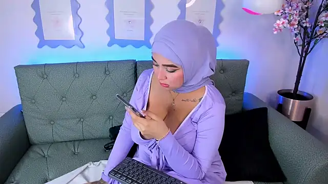 Snapshot of kithana_jazmin chatting on 03-22-25, 02:16 kithana jazmin online show from 03-22-25, 02:16