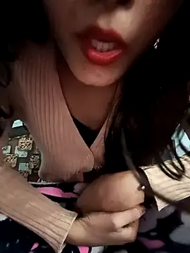 Snapshot of pikubaby chatting on 12-22-24, 06:15 pikubaby online show from 12-22-24, 06:15