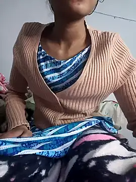 Snapshot of pikubaby chatting on 12-23-24, 06:27 pikubaby online show from 12-23-24, 06:27