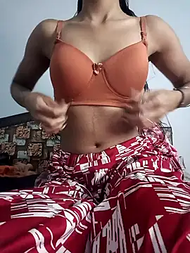 Snapshot of pikubaby chatting on 12-31-24, 07:07 pikubaby online show from 12-31-24, 07:07