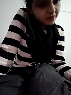 Snapshot of pikubaby chatting on 01-13-25, 07:10 pikubaby online show from 01-13-25, 07:10