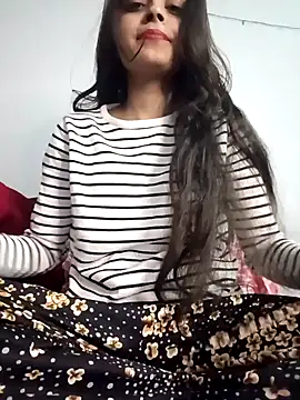 Snapshot of pikubaby chatting on 01-16-25, 06:48 pikubaby online show from 01-16-25, 06:48