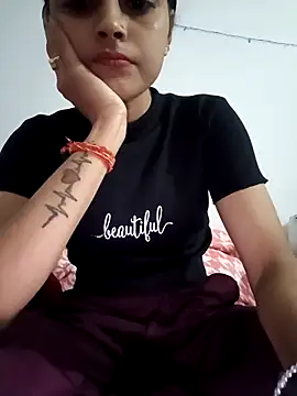 Snapshot of pikubaby chatting on 02-16-25, 06:43 pikubaby online show from 02-16-25, 06:43