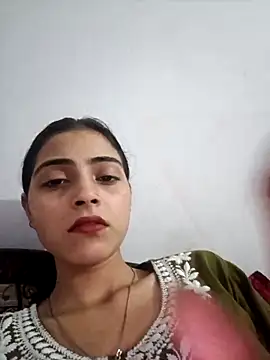 Snapshot of pikubaby chatting on 09-29-25, 08:24 pikubaby online show from 09-29-25, 08:24