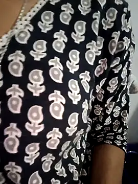 Snapshot of pikubaby chatting on 10-12-25, 06:51 pikubaby online show from 10-12-25, 06:51