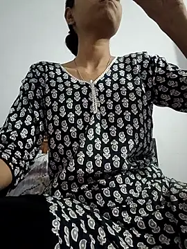 Snapshot of pikubaby chatting on 10-17-25, 07:05 pikubaby online show from 10-17-25, 07:05