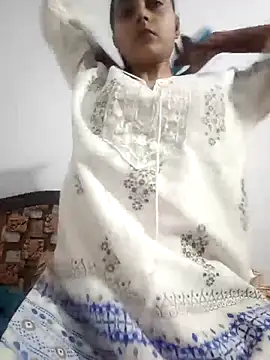 Snapshot of pikubaby chatting on 10-21-25, 08:42 pikubaby online show from 10-21-25, 08:42