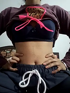 Snapshot of pikubaby chatting on 11-11-25, 07:14 pikubaby online show from 11-11-25, 07:14