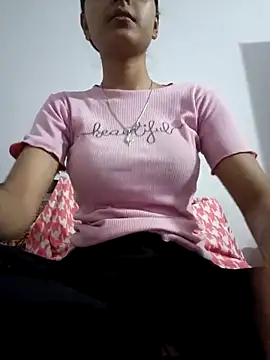 Snapshot of pikubaby chatting on 11-14-25, 07:12 pikubaby online show from 11-14-25, 07:12