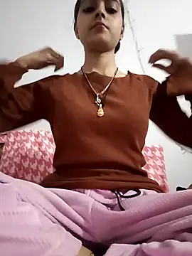 Snapshot of pikubaby chatting on 12-15-25, 07:07 pikubaby online show from 12-15-25, 07:07