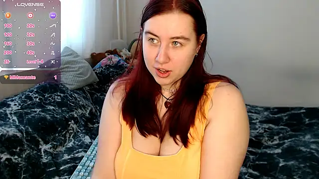 Snapshot of BettyandRich_ chatting on 03-10-25, 10:04 BettyandRich  online show from 03-10-25, 10:04