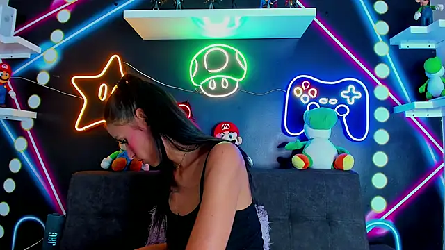 ChanelAdamss  online show from 02-06-25, 08:56