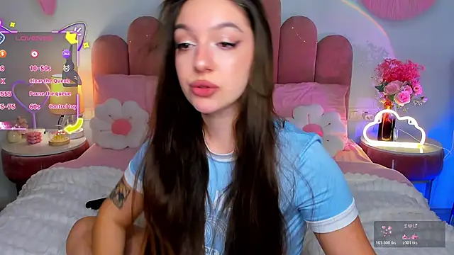 GiaCale online show from 11-14-25, 01:21