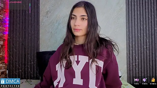 SolBeaumont1 online show from 09-08-25, 07:02