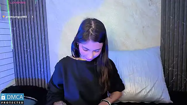 SolBeaumont1 online show from 10-15-25, 07:03