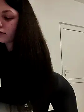 leeya lee online show from 01-21-25, 07:39