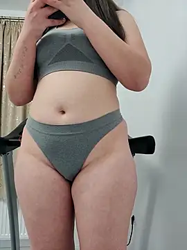 leeya lee online show from 01-31-25, 01:54