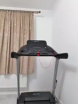 leeya lee online show from 02-05-25, 08:04