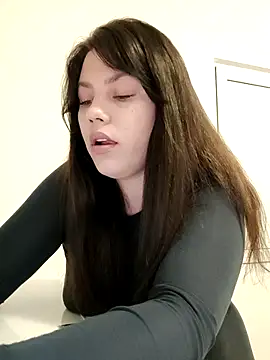 leeya lee online show from 03-19-25, 08:11